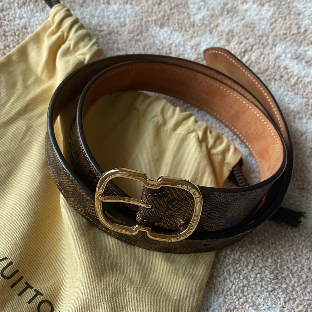 Louis Vuitton authentic Belt. Size 90/36